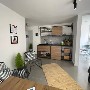https://vela-apartaments-4.albaniahotels.org